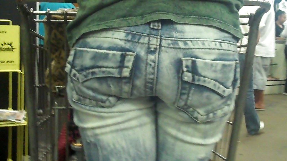 Nice butt in tight ass jeans pict gal