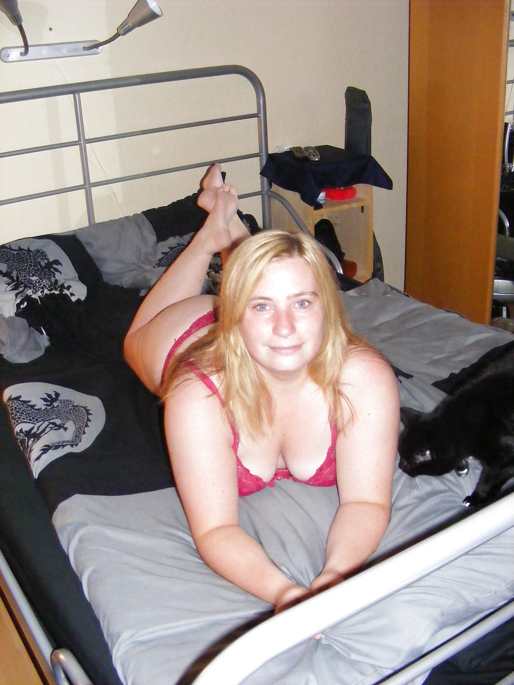 BlondeBBW From SmutDates.com pict gal