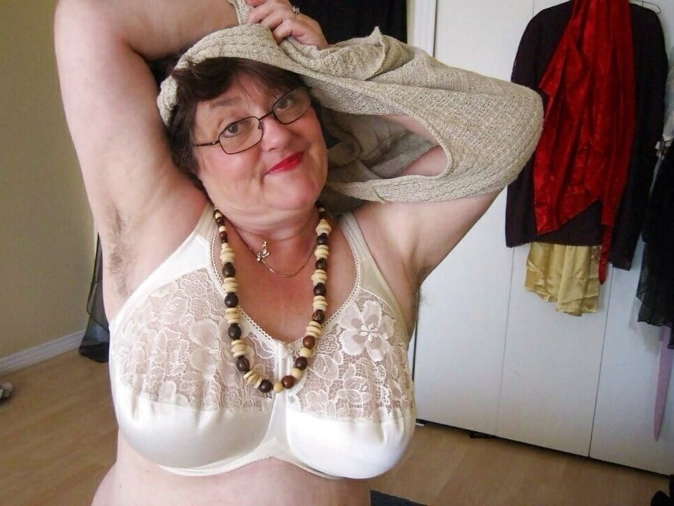 Mortified Milfs - 17 Photos 