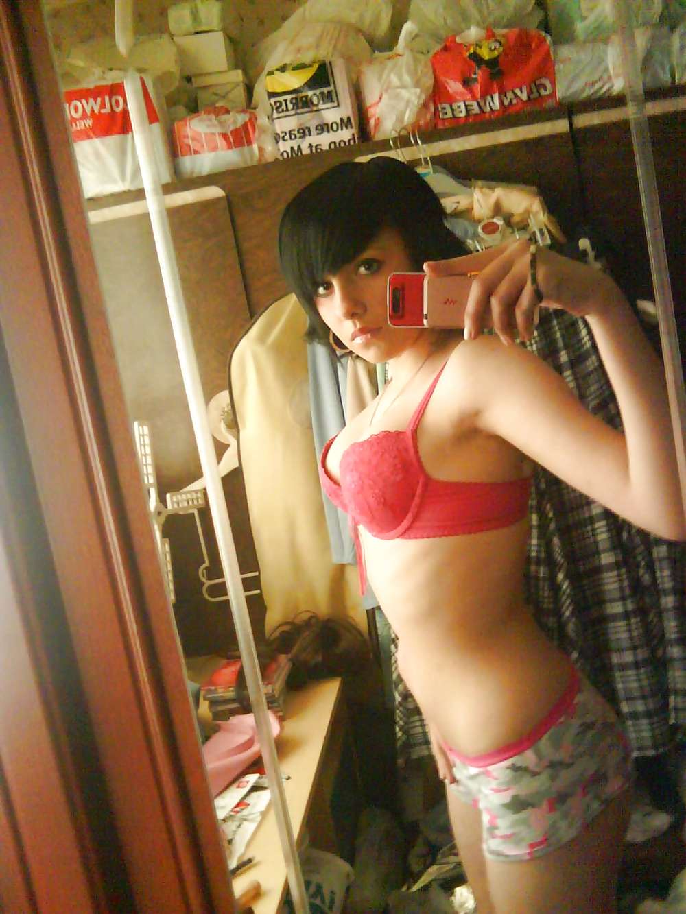 Hot n Sweet Emo Girl pict gal