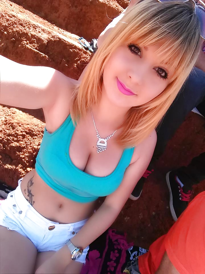 Teen slut from Costa Rica: Sailyn Pamela (facebook) pict gal