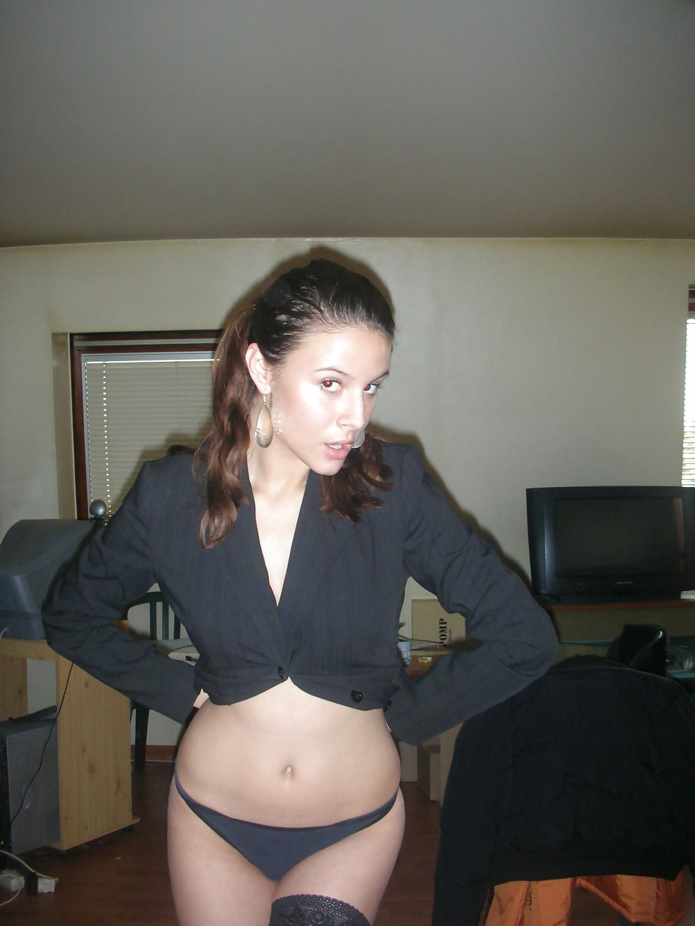 amateur brunette pict gal