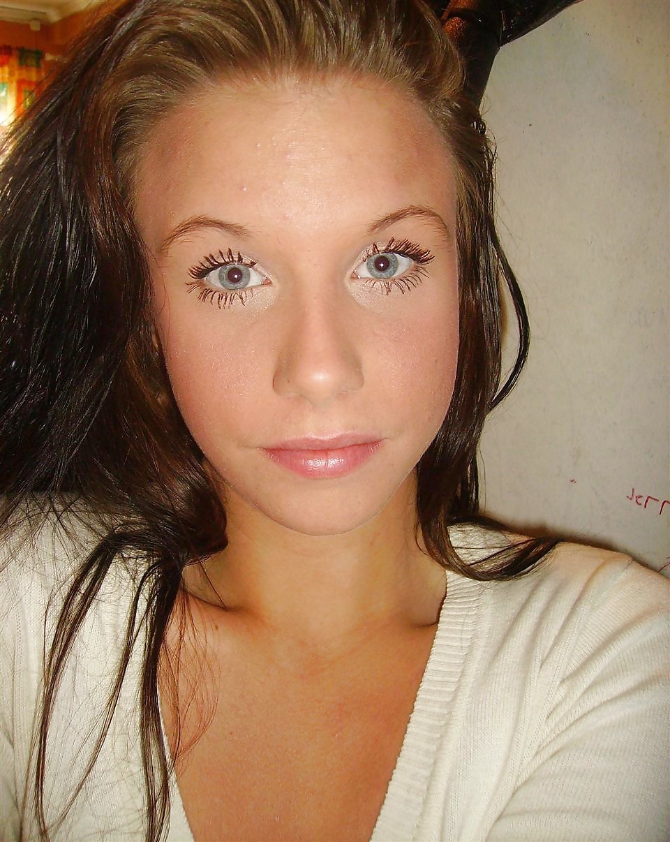 I love his provocative face pict gal