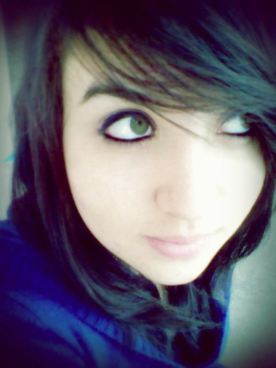 Facebook whore: Angie Jimenez pict gal