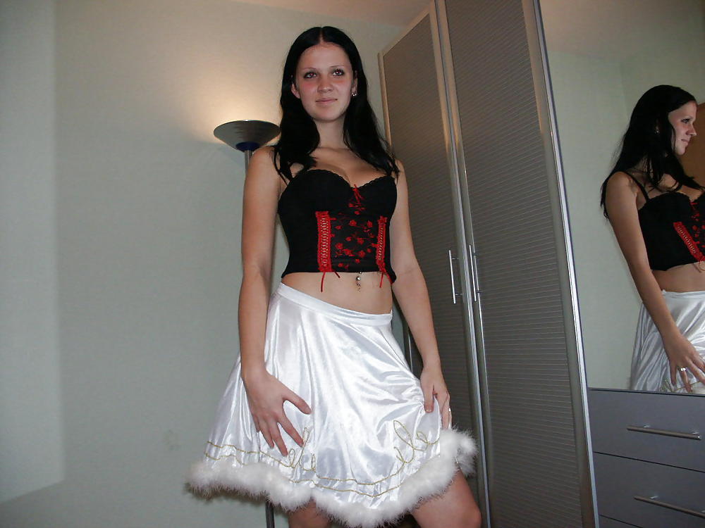 BEAUTIFUL AMATEUR TEEN FROM BERLIN IX pict gal