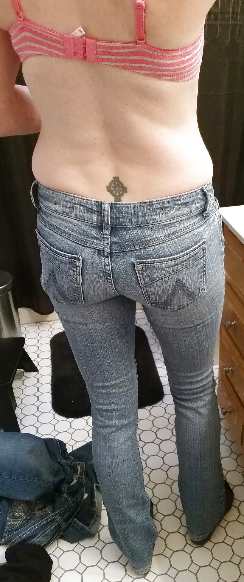 random jeans, ass, bra shots pict gal