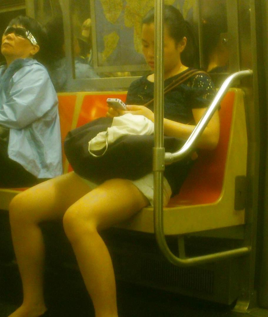 new york subway riders pict gal