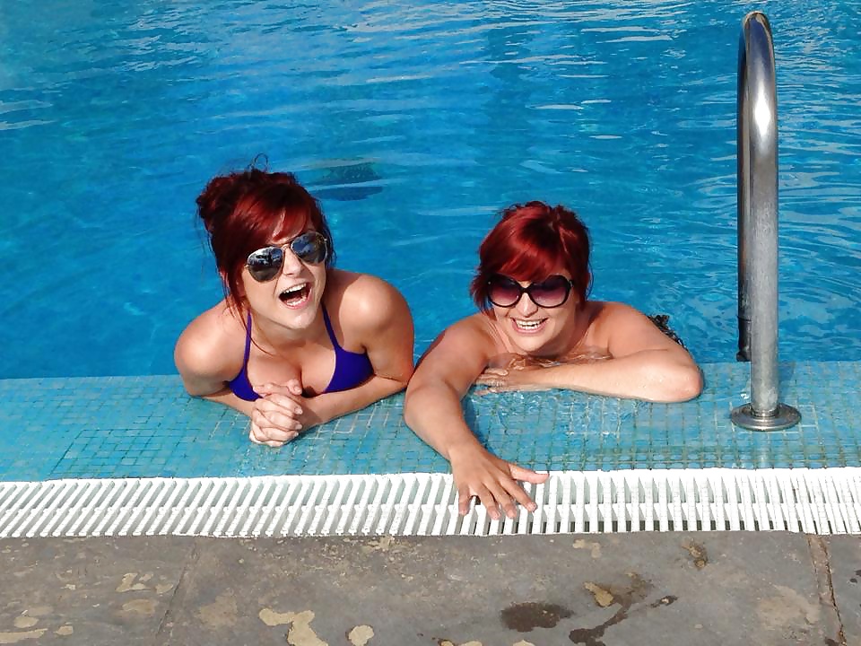 Facebook Randoms 9 pict gal