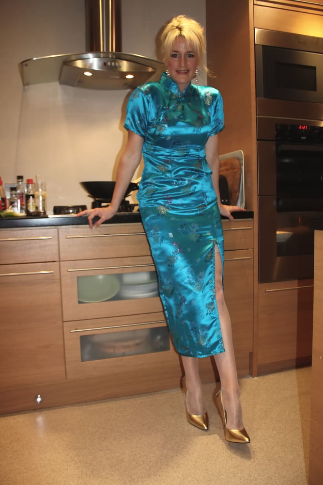 Wife in satin dress - 32 Photos 