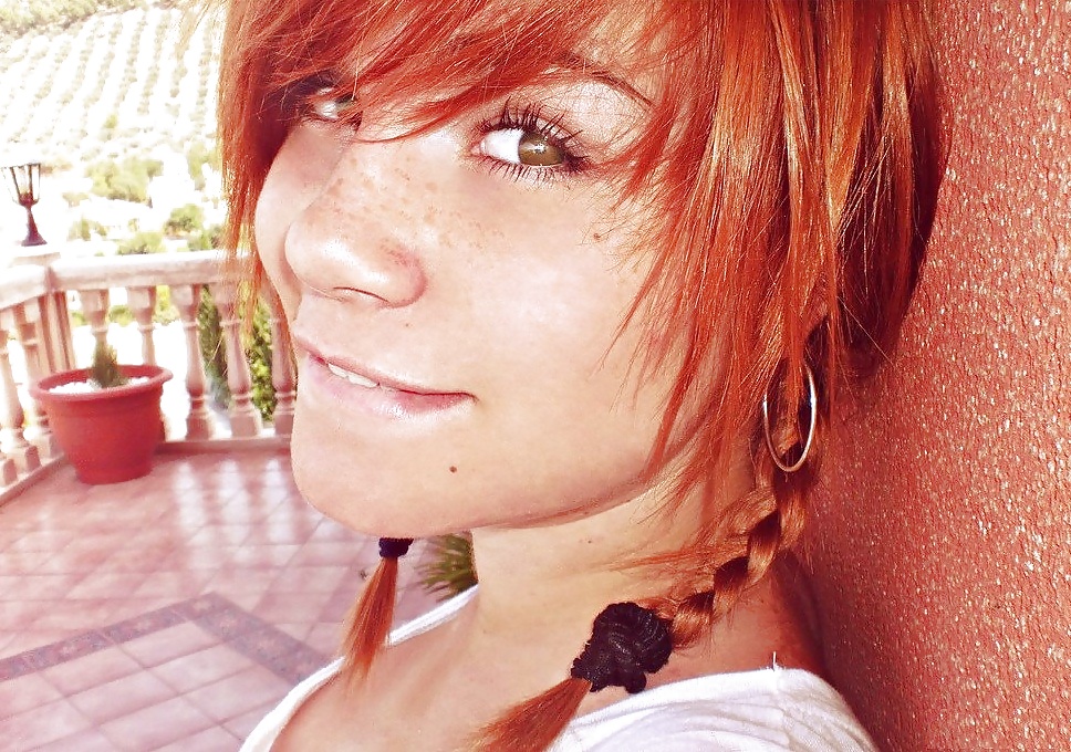 Redhead Emo Teens pict gal