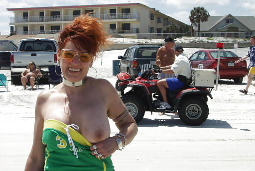 Busty women 235 (Outdoor special) pict gal