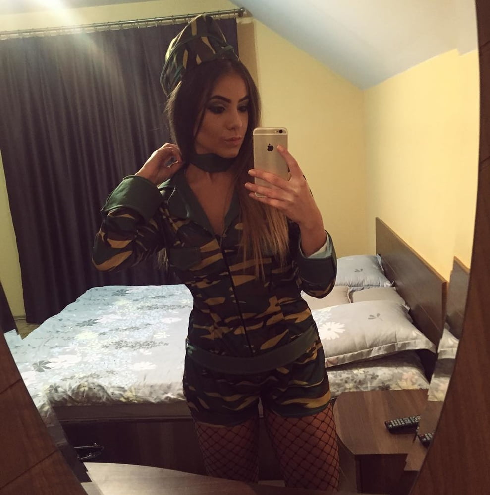 Romanian Teen Slut Bianca BB pict gal