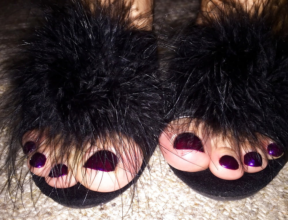 Got me sum new fluffy slippers pict gal