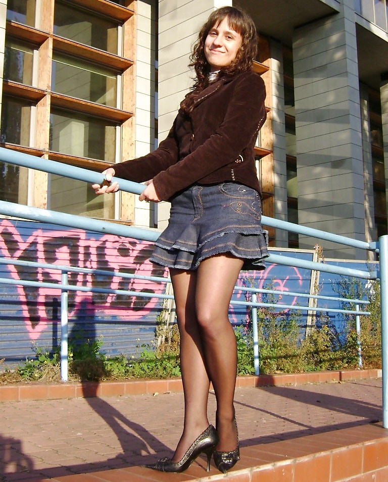 hotlegs-miniskirt babe61 pict gal