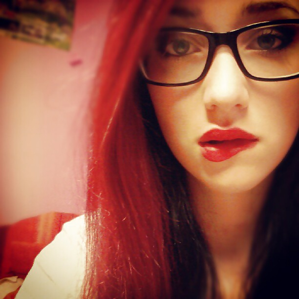 Facebook Girl II pict gal