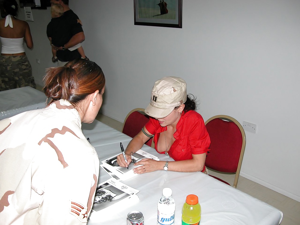 Girls in Military Uniform pict gal