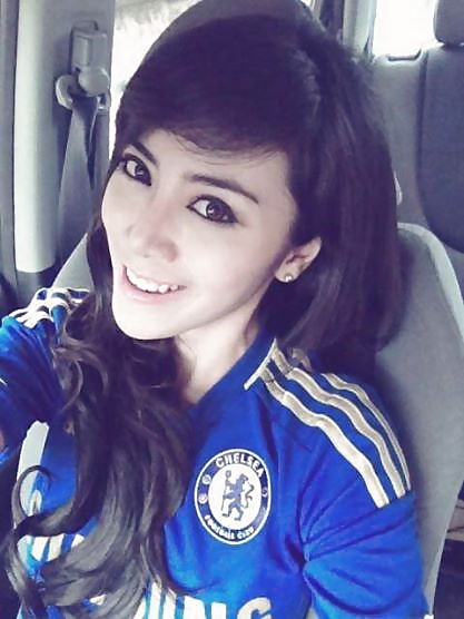 Amateur Self Shot In Football Shirts Thai pict gal