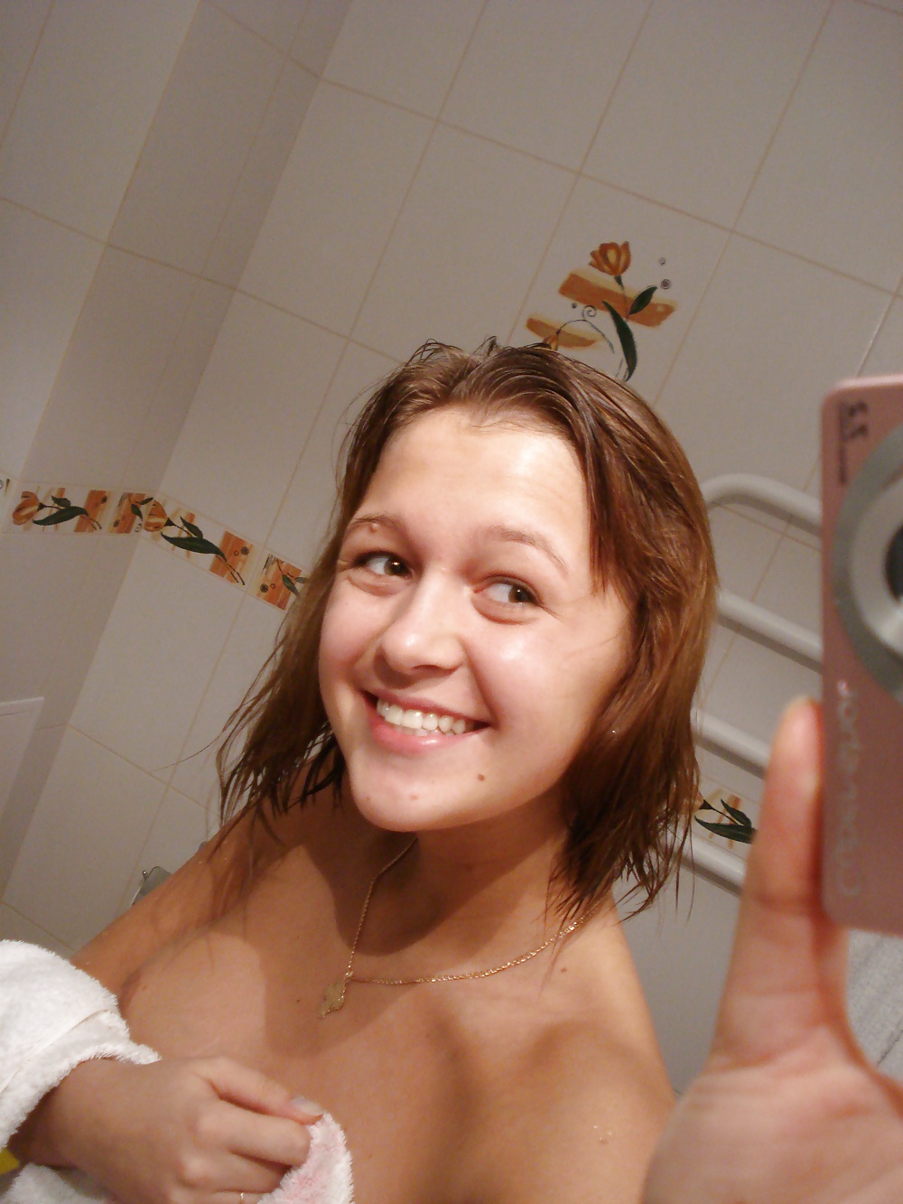 cute teen in shower pict gal