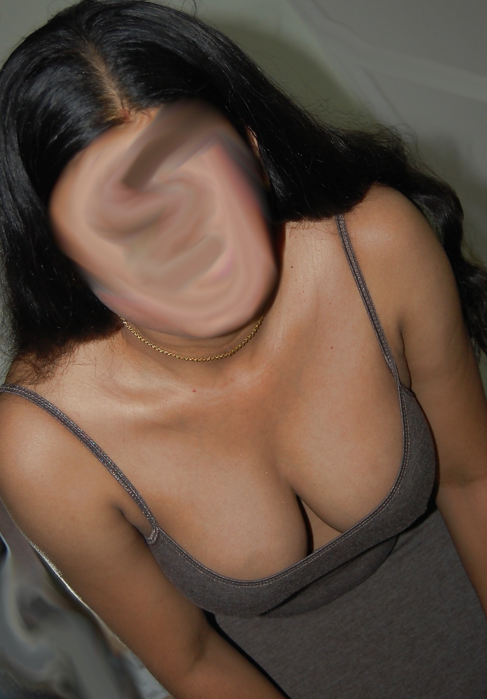 Exposing Indian 24 pict gal