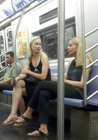 New York Subway Girls 32