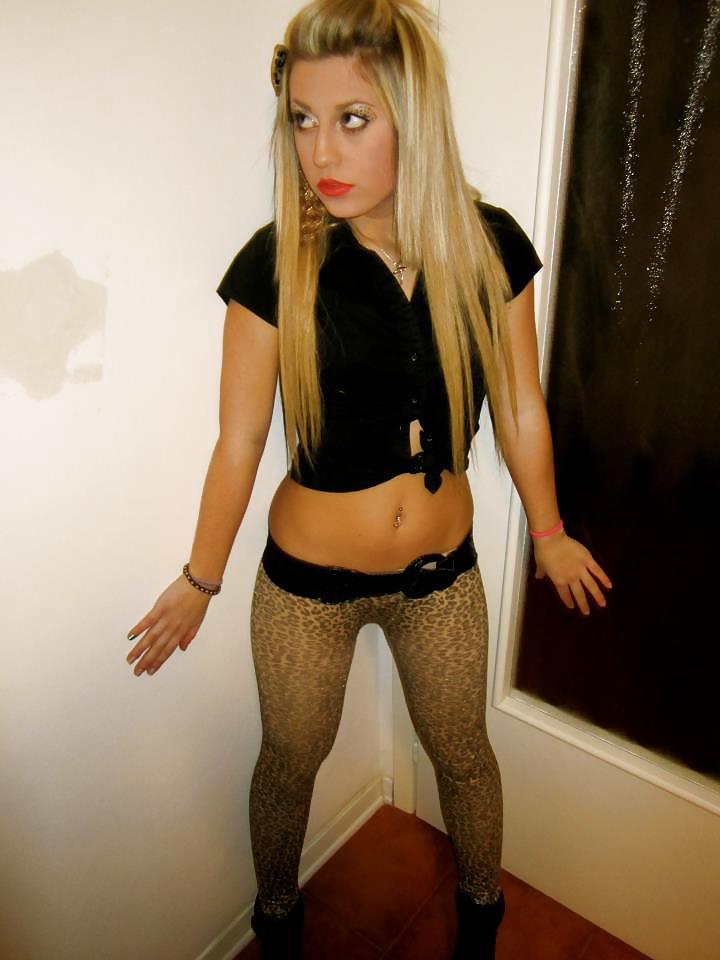 Blonde Teens pict gal