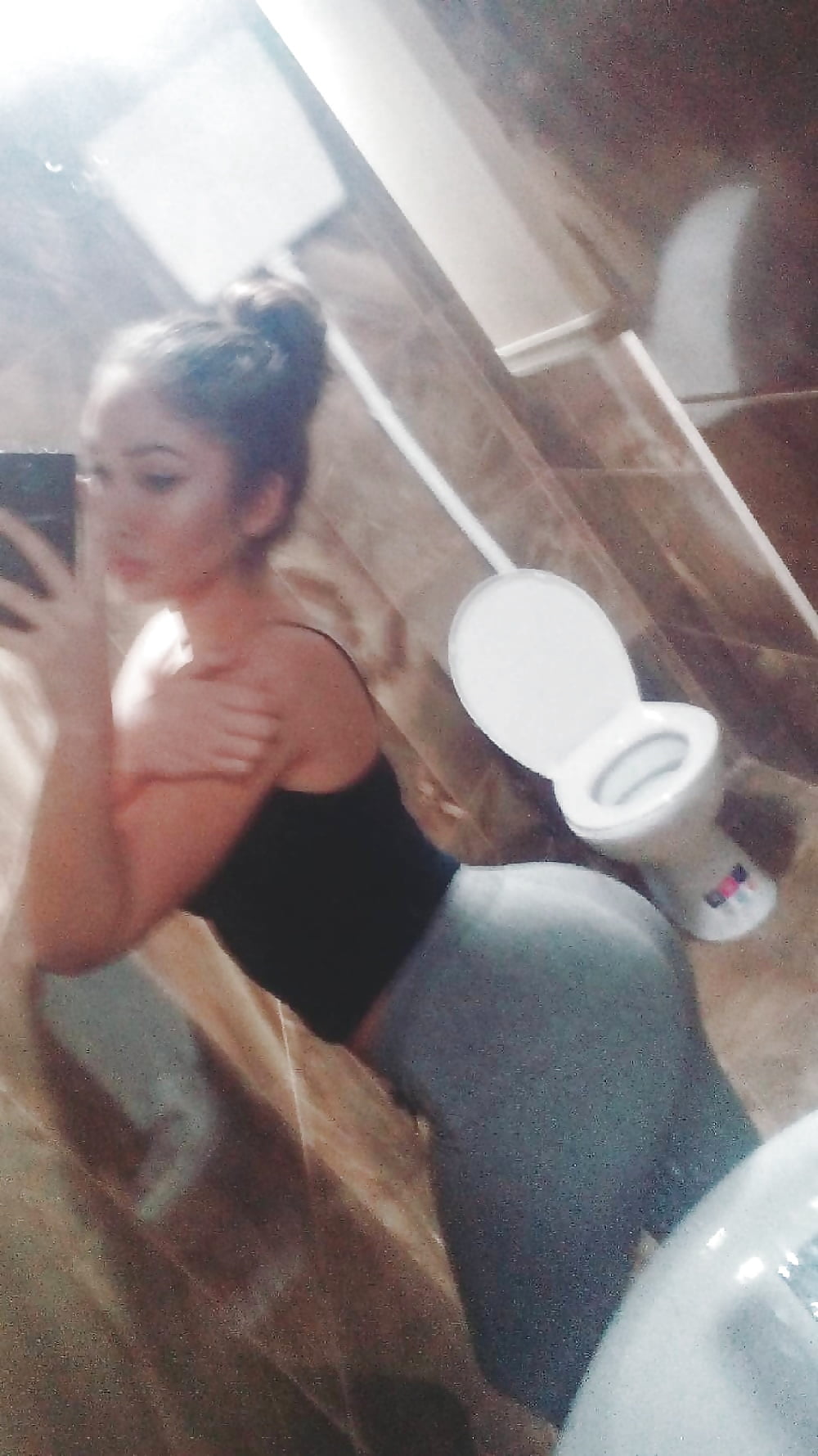 Amateur young girl yummy big ass pict gal