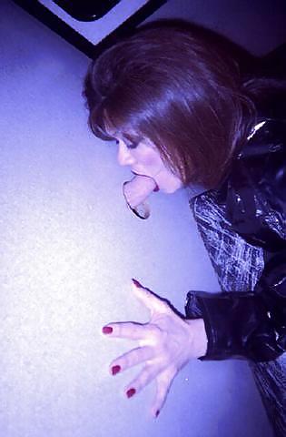 A Lil Bit Of Gloryholes pict gal