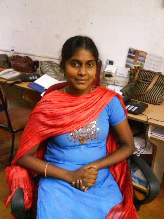 Aunty Periya Pundai - Madurai Tamil Aunty Selvi - 17 Pics | xHamster