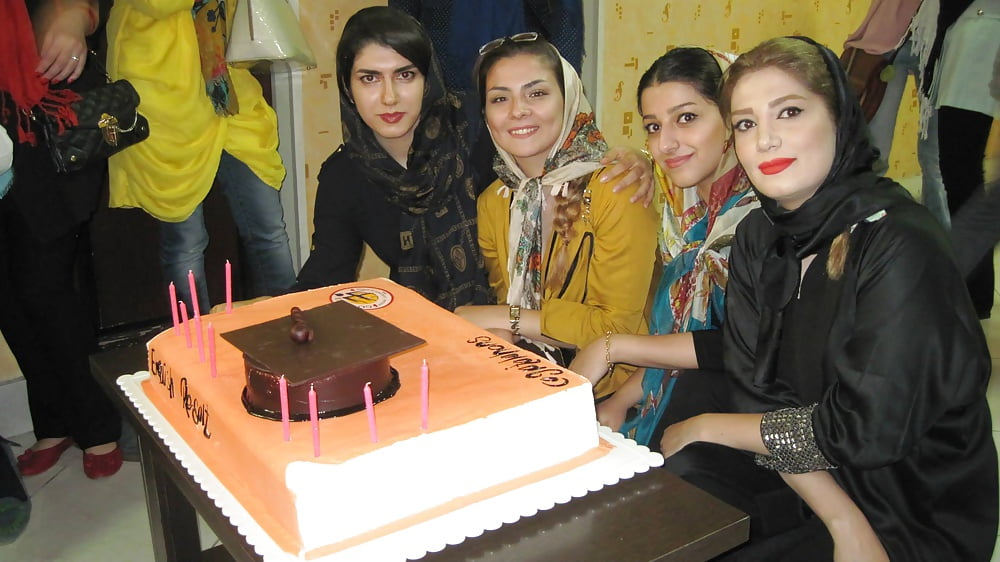 Persian Iranian Hijab Chicks in English school pict gal