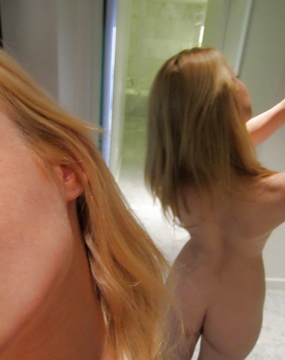 Posh hottie strips pict gal