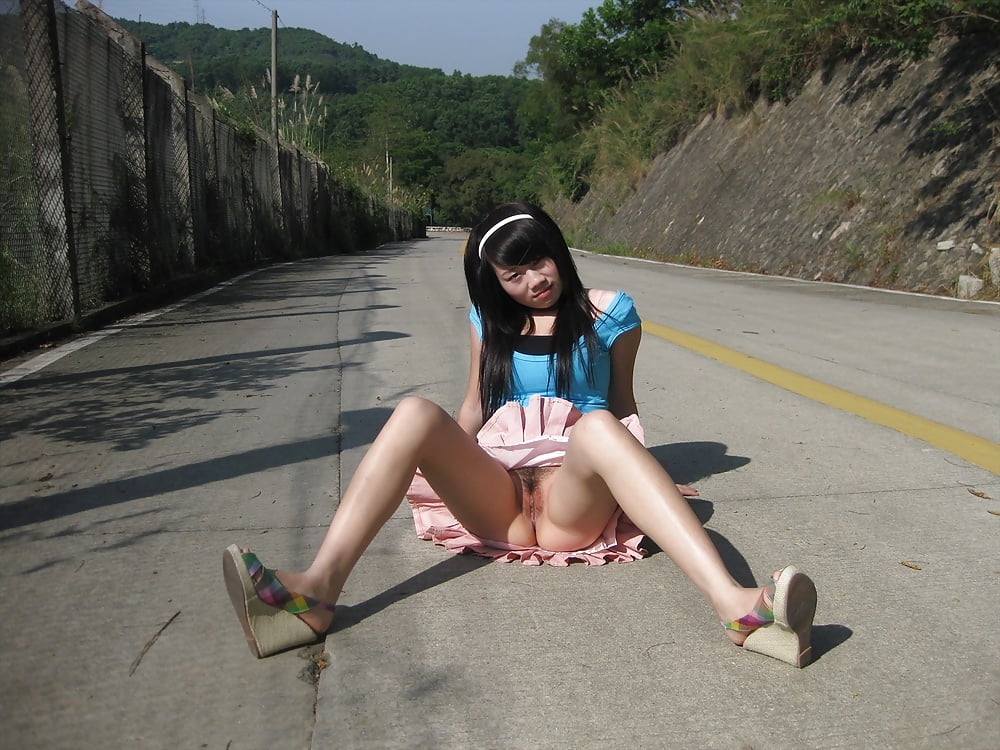 Chinese girl flashing pussy in public pict gal
