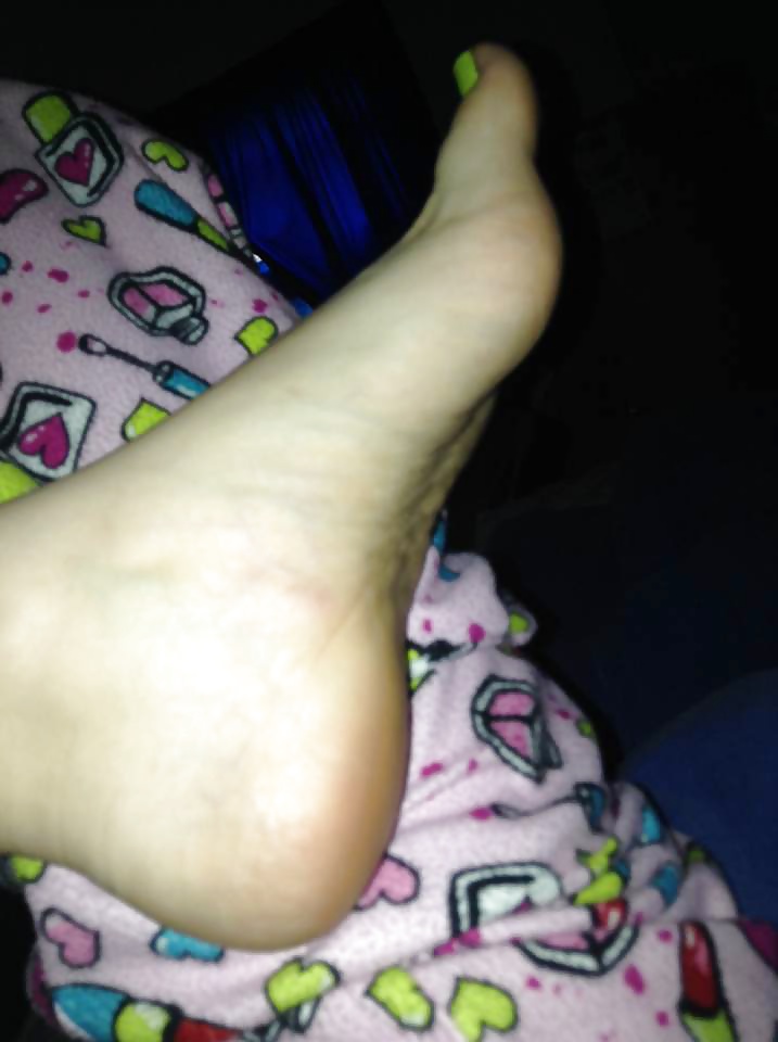 Girlfriend Feet pict gal