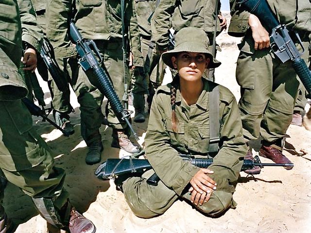 Israeli Army Girls (Non-Nude) pict gal