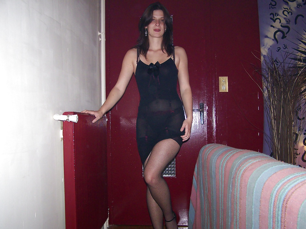 brunette milf pict gal