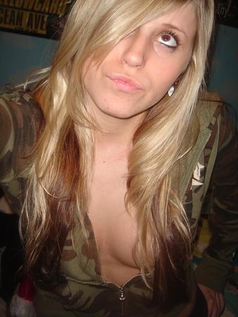 kristin sexy army girlfriend         