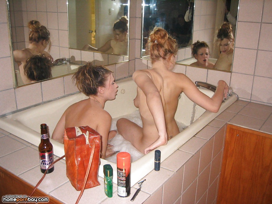 Lesbo bathtub shaving pict gal