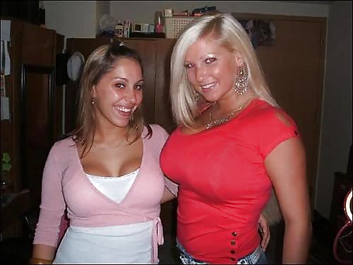 Huge Amatuer Tits in Tight Clothing pict gal