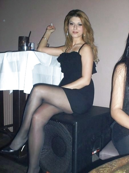 Amateur Upskirt in hose pict gal