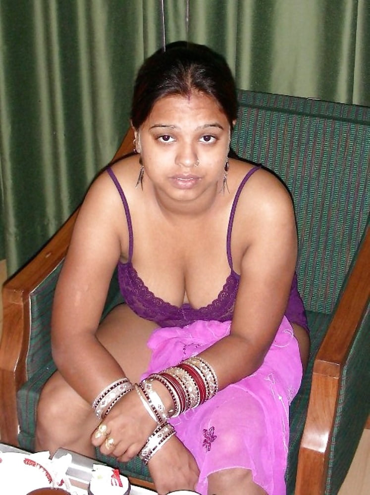 Madhu Sharma - Indian Wife's Candid Nude and Sex Pics pict gal