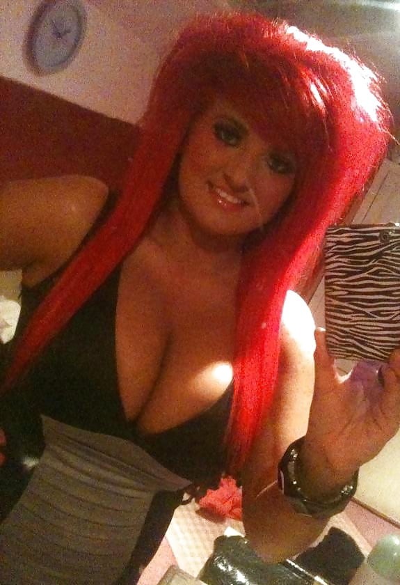 Amateur Girls, Chavs, Teens, Bimbos, Sluts, Slags pict gal