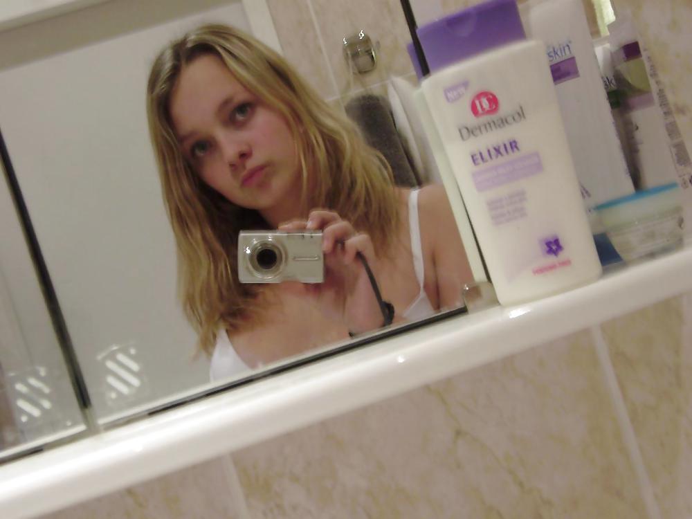 Selfshot 34 pict gal