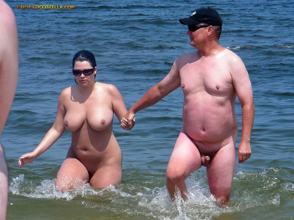 Nudists - family - beach Sandy Hook pict gal 238540738.