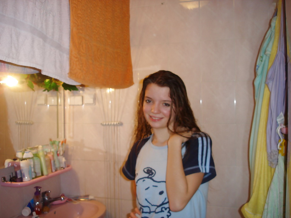 All of Hot Russian Teen Dasha (Bath-2  6of12) pict gal