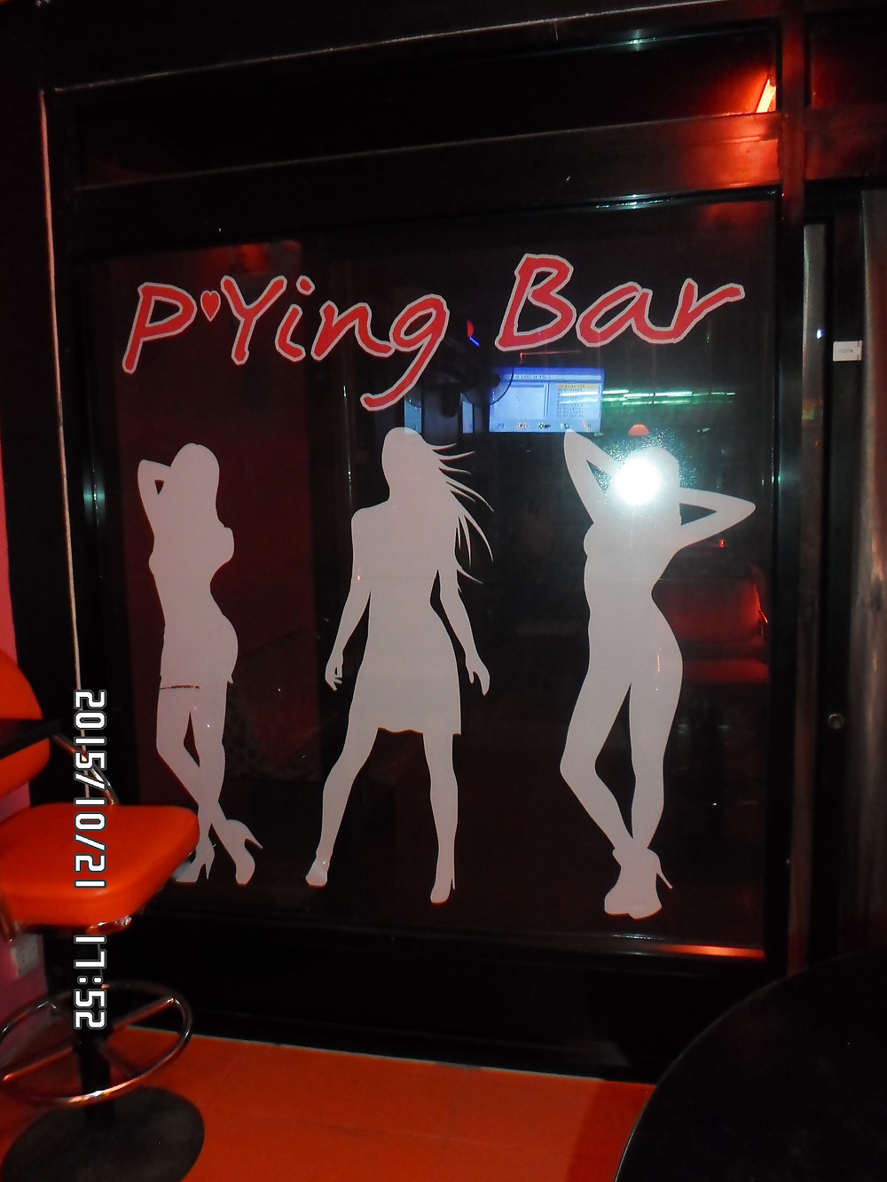 P'Ying Bar pict gal