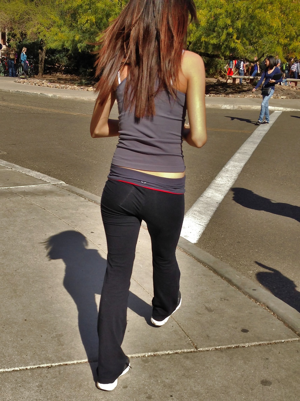 Public booty pict gal