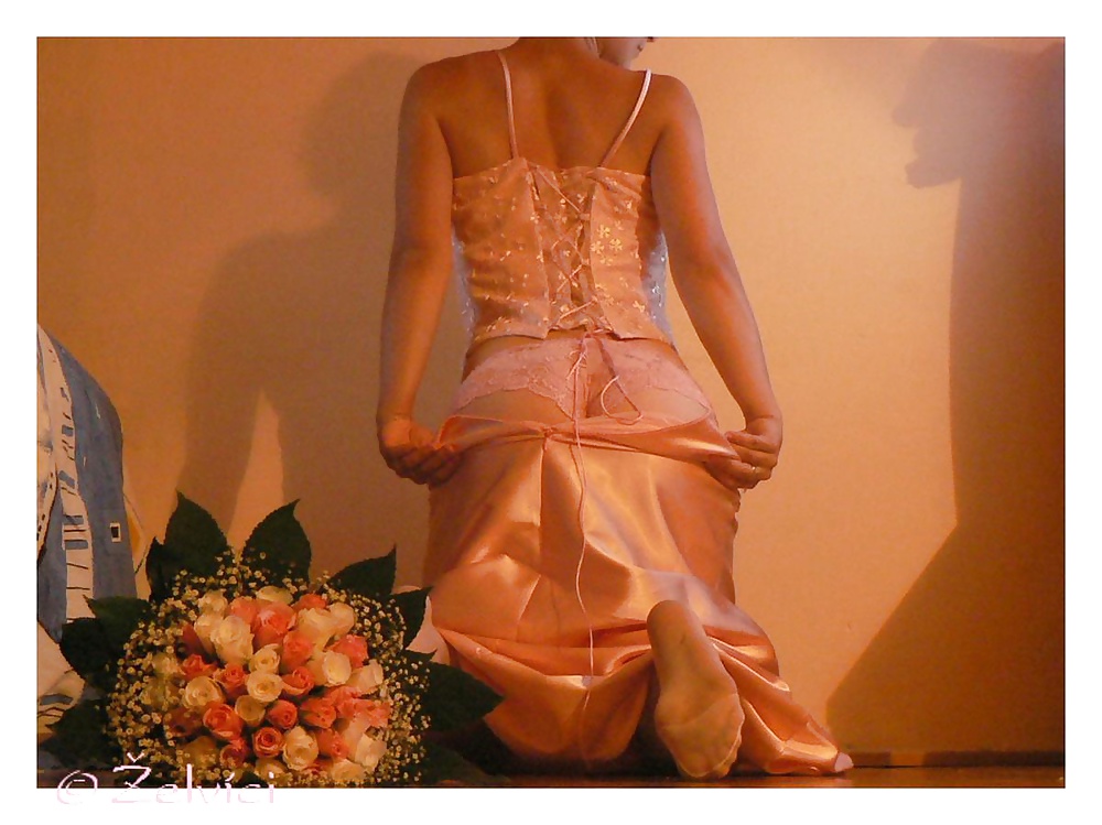 pregnant beautiful pict gal