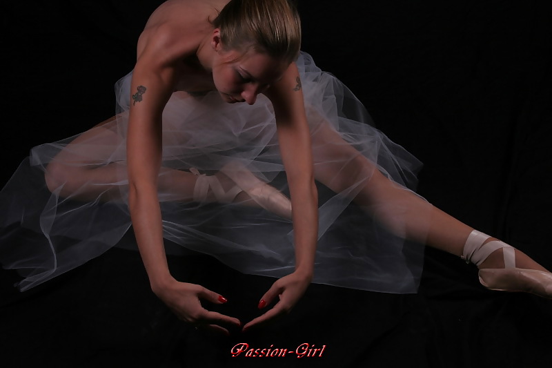 Erotic Ballet II - Passion-Girl German Amateur pict gal