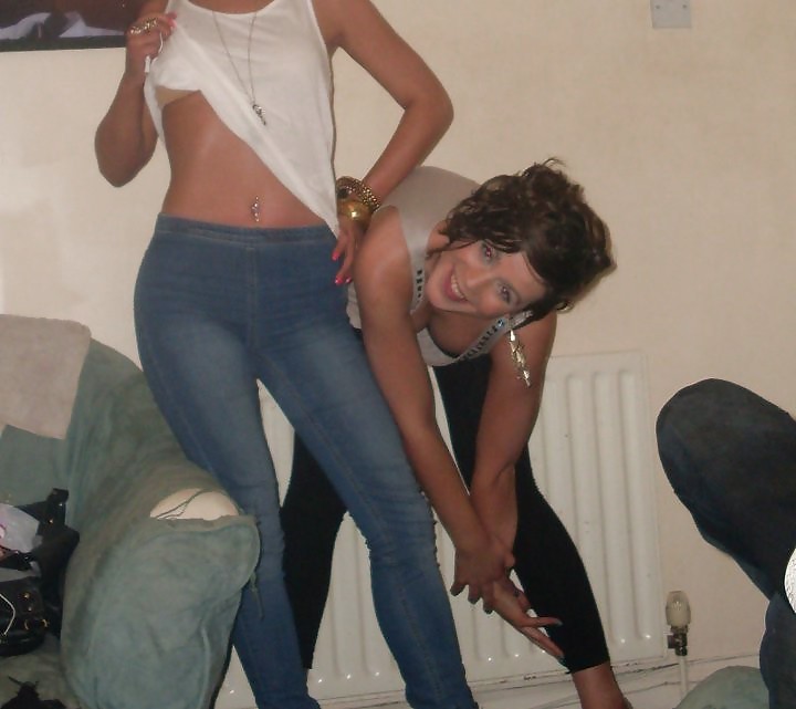 Horny girls in jeans IL pict gal