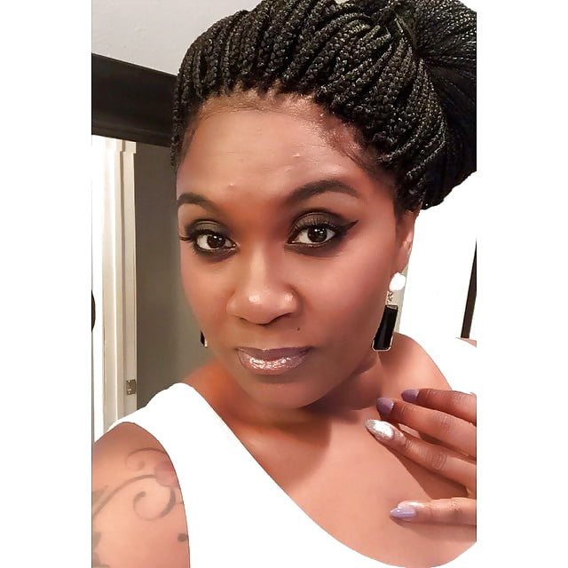 the sexy Von pict gal