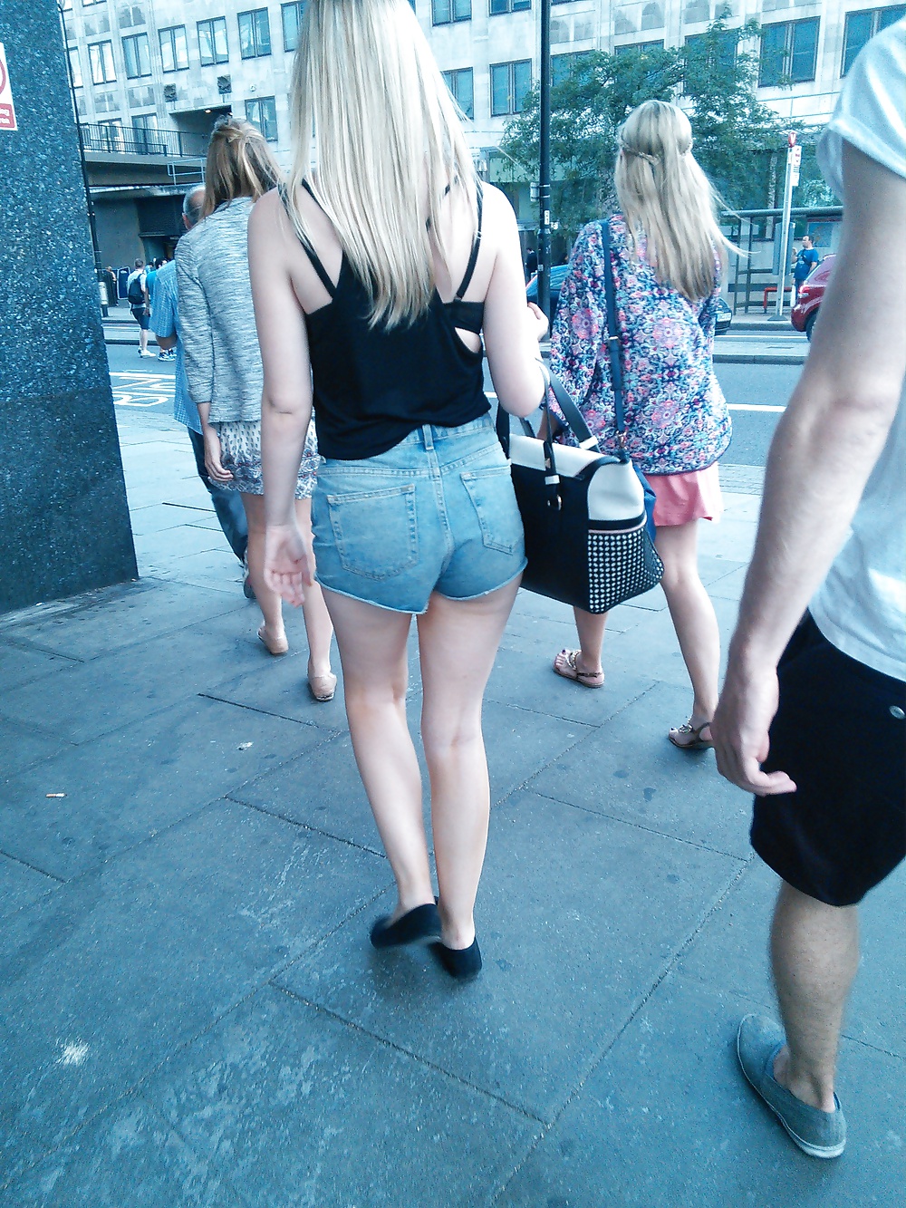 Londonperv's Candids 2014 - Summer vol 1 pict gal